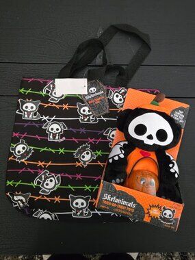 NWT Skelanimals Cloth Carry Tote and Trick or Treat Pet w/ light up lantern